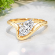 LUCCE CONSTANCE™ Fluire Marquise Lab Diamond 1.05ct D VVS2 IGI 14K Yellow Gold