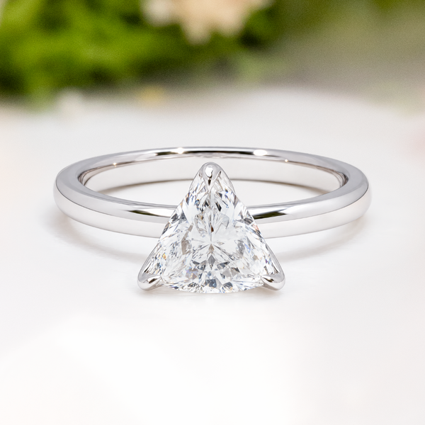 LUCCE LUCIA™ Halo Trillion Lab Diamond 1.04ct E VVS2 GIA Platinum