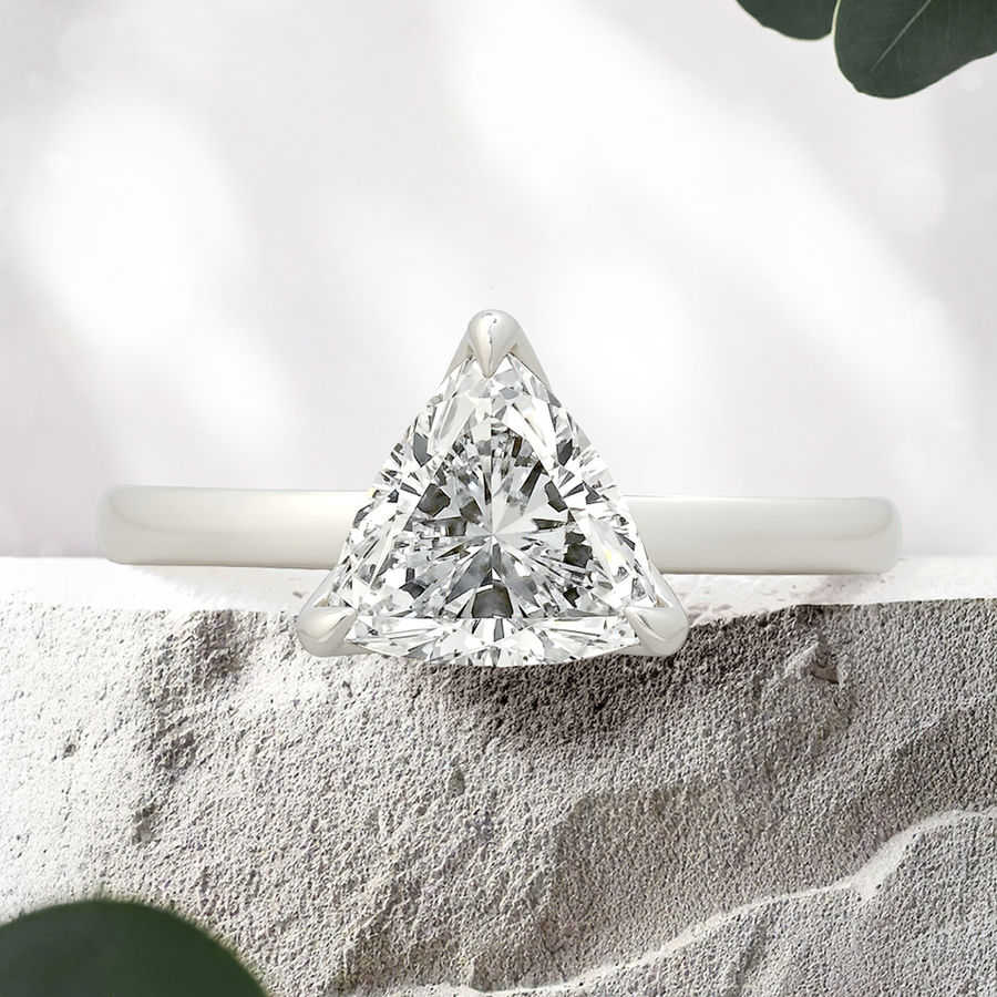 Load image into Gallery viewer, LUCCE LUCIA™ Halo Trillion Lab Diamond 1.04ct E VVS2 GIA Platinum
