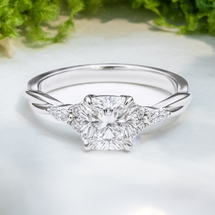 Load image into Gallery viewer, LUCCE ALESSA™ Cushion Lab Diamond 1.03ct E VVS2 IGI 18K White Gold
