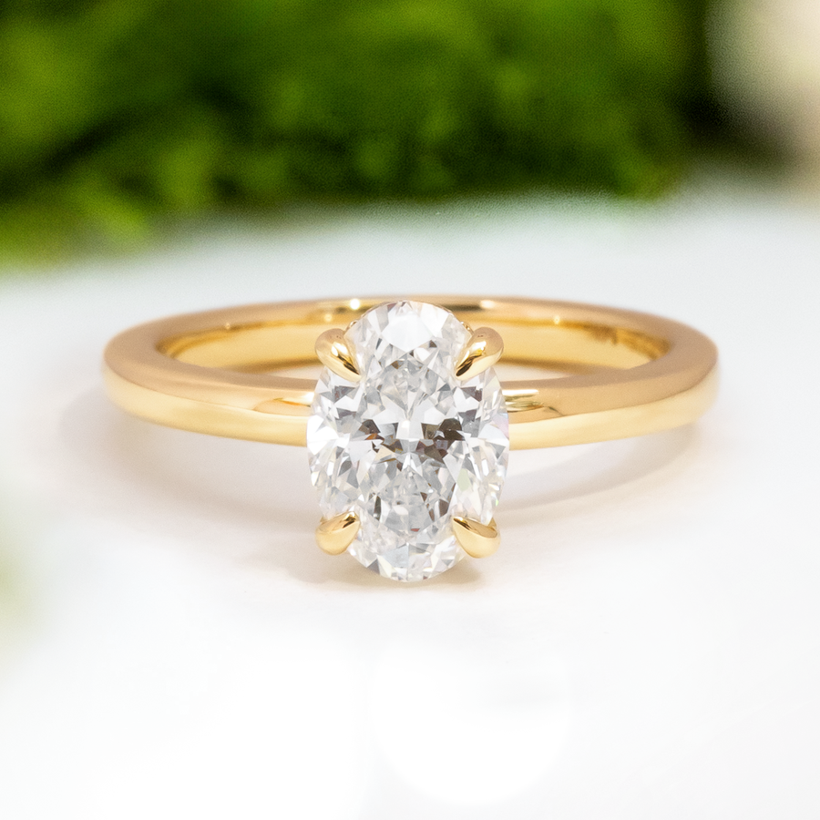 Load image into Gallery viewer, LUCCE VERONA™ Oval Lab Diamond 1.01ct D VS1 IGI 14K Yellow Gold
