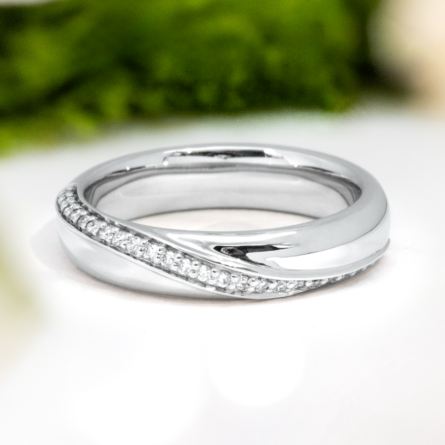 Load image into Gallery viewer, LUCCE ARCUS™ Luxe Polished Natural Diamond 4mm Platinum
