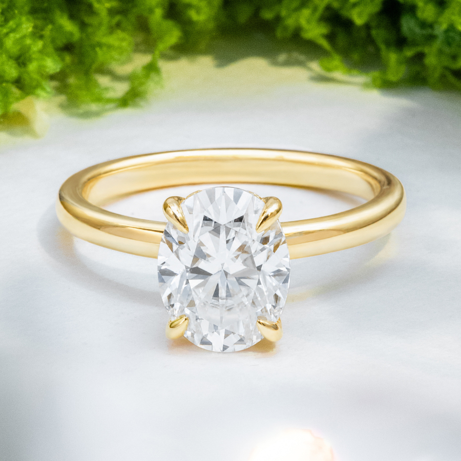 Load image into Gallery viewer, LUCCE CUSTOM™ Verona Oval SUPERNOVA™ Moissanite 2.00ct 14K Yellow Gold
