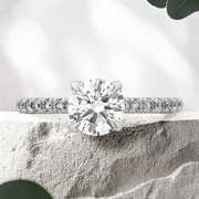 LUCCE LUCIA™ Pavé 4-Prong Round CELESTE™ Moissanite 1.00ct 14K White Gold