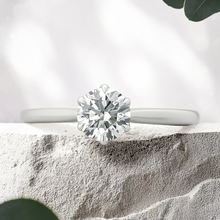 Load image into Gallery viewer, Lucce Azalea Natural Diamond 0.76ct I VS2 Ex GIA 18K White Gold
