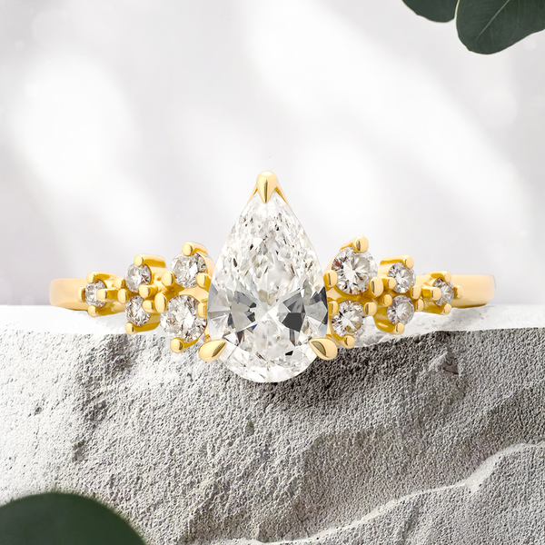 Lucce Ellia Pear Lab Diamond 0.62ct D VVS2 Ex IGI 14K Yellow Gold