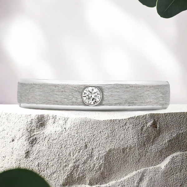 Lucce Greco Luxe Brushed 4mm 0.06ctw Lab Diamond Platinum