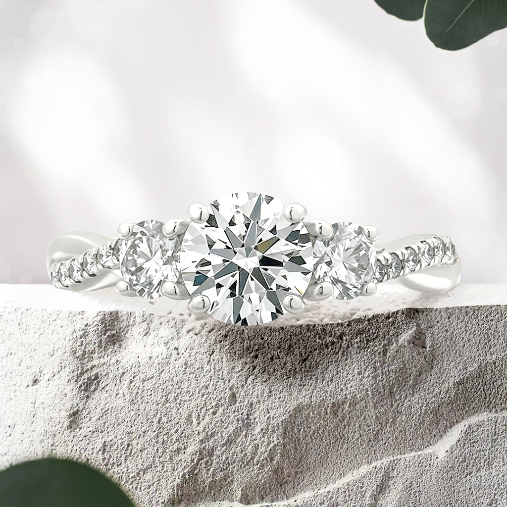 Lucce Fiore Trio Round Lab Diamond 0.73ct D VVS2 Id IGI 14K White Gold