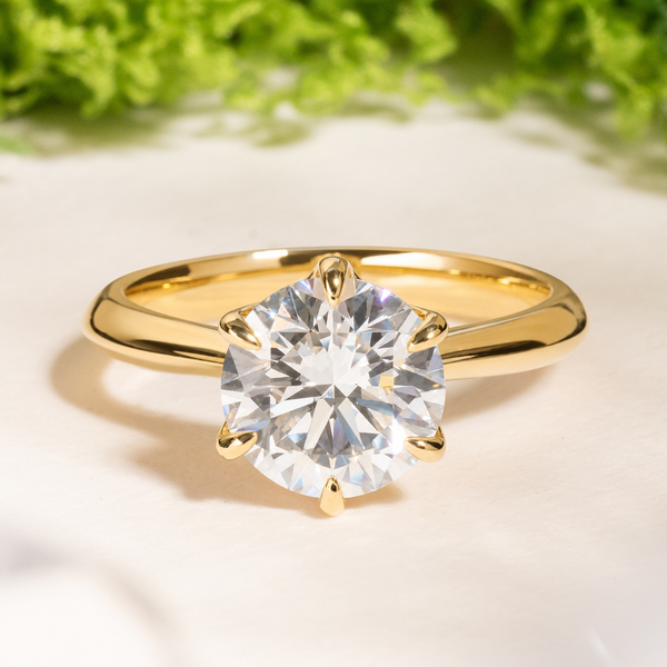 LUCCE ECUADORIAN™ Round Lab Diamond 2.02ct D VVS2 Id IGI 18K Yellow Gold