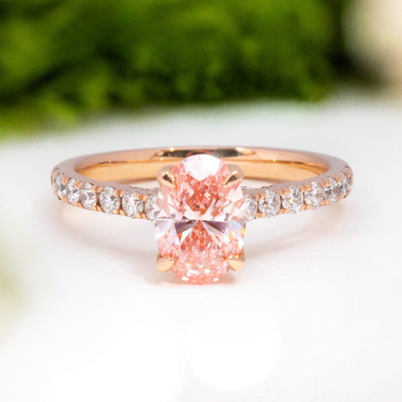 LUCCE AZALEA™ Pavé Oval ROSÉ™ Pink Lab Diamond 1.00ct Fancy Vivid Pink VVS2 IGI 18K Rose Gold