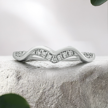 Load image into Gallery viewer, LUCCE FIORE™ Sei Flush 0.11ctw Lab Diamond 14K White Gold
