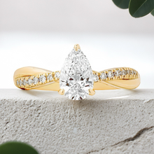 Load image into Gallery viewer, Lucce Fiore Pear Lab Diamond 0.56ct D VVS2 IGI 14K Yellow Gold
