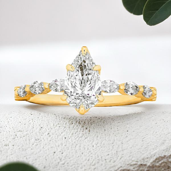 Lucce Paula Pear Diamond