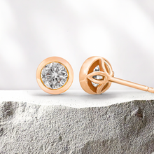 Load image into Gallery viewer, Lucce Carla 4-Prong Earrings Round Diamond
