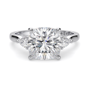 LUCCE SOPHIA™ Cushion Diamond