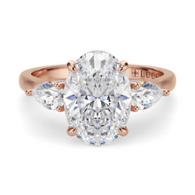 Load image into Gallery viewer, Lucce Sophia Luxe Oval Diamond
