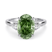 LUCCE SOPHIA™ Oval VERDANT™ Green Diamond