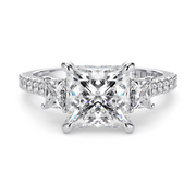 LUCCE SOPHIA™ Pavé Princess Diamond