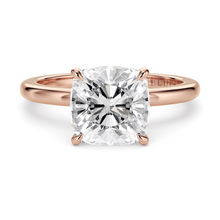 Load image into Gallery viewer, Lucce Verona Cushion Moissanite
