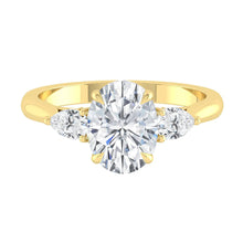 Load image into Gallery viewer, Sophia Oval Luxe 2.09ct F VVS2 Ex IGI 18K Yellow Gold
