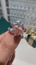Load and play video in Gallery viewer, Constance Heart Rosé Pink Diamond
