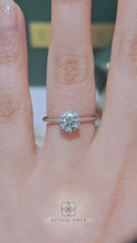 Load and play video in Gallery viewer, LUCCE ECUADORIAN™ Round Natural Diamond 1.00ct I VS1 VG GIA 18K White Gold
