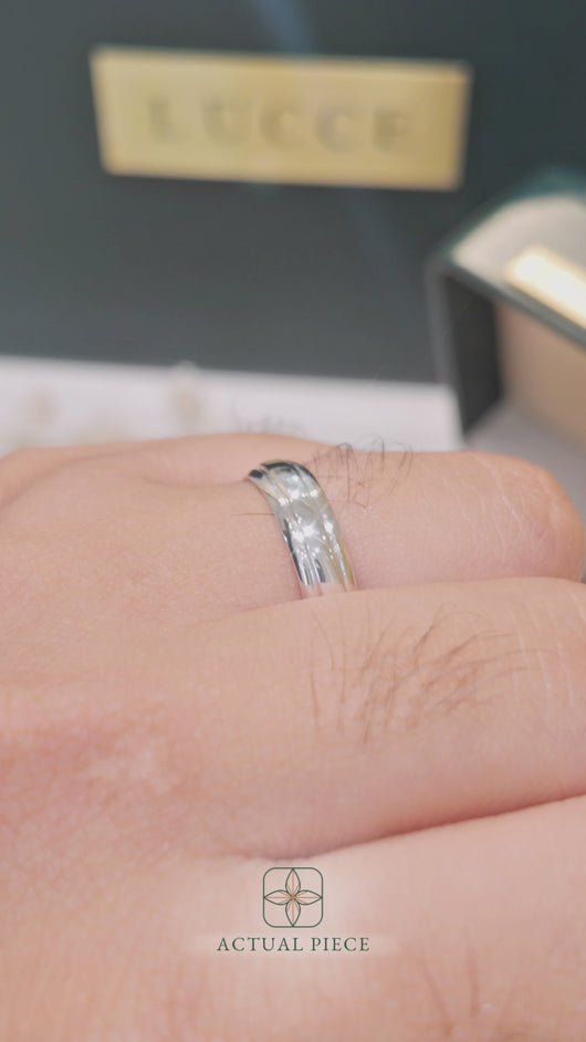 LUCCE ABBRACCIO™ Polished 5mm 14K White Gold
