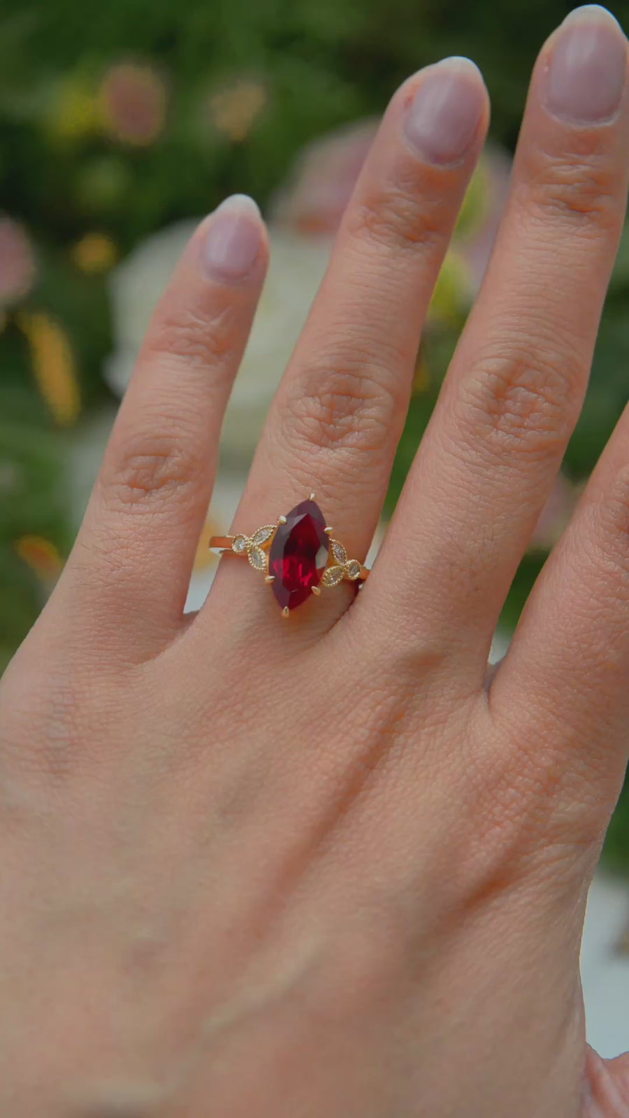 Load and play video in Gallery viewer, LUCCE STELLA™ Marquise AURORA™ Red Ruby 2.00ct 14K Yellow Gold
