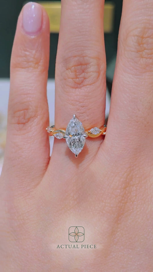 LUCCE CONSTANCE™ Marquise Lab Diamond 1.52ct E VVS2 IGI 18K Yellow Gold and Platinum Prongs