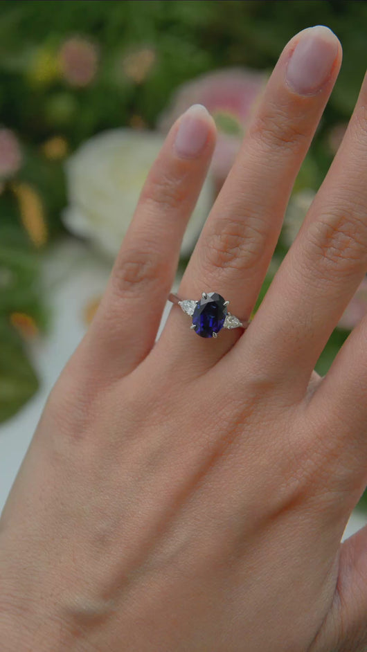 LUCCE SOPHIA™ Luxe Oval AURORA™ Blue Sapphire 1.50ct 14K White Gold