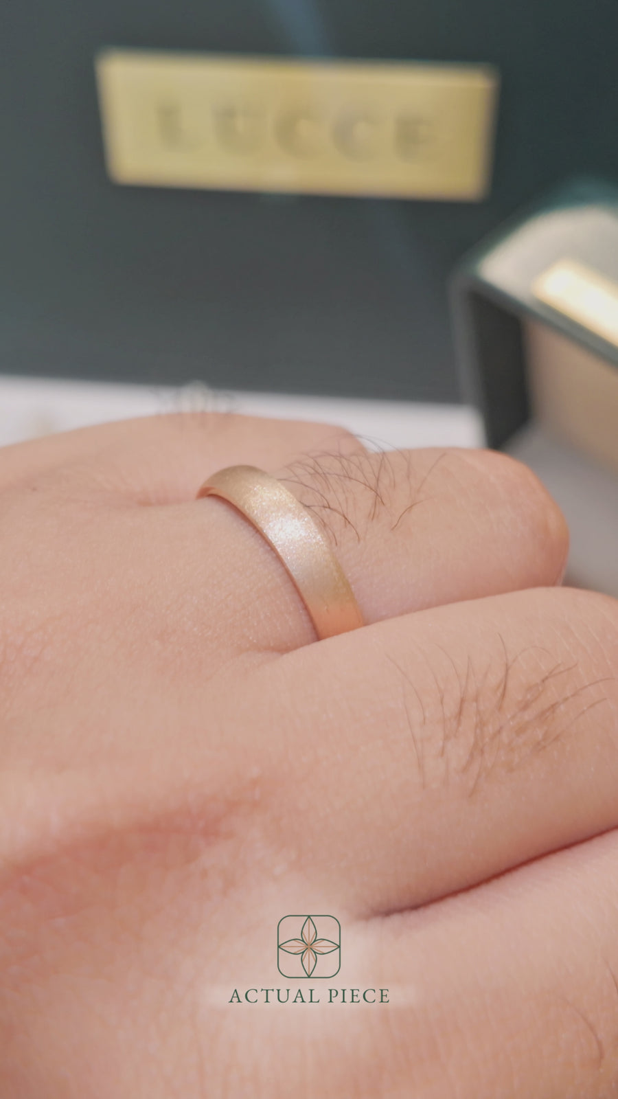Load and play video in Gallery viewer, LUCCE AMORE™ Brushed 4mm 14K Rose Gold
