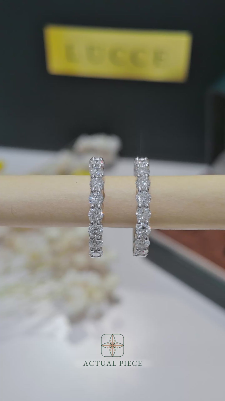 Load and play video in Gallery viewer, LUCCE RIVERA™ Hoop Earrings Diamond

