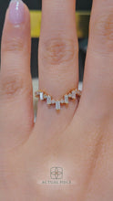 Load and play video in Gallery viewer, Lucce Catherine Band 0.81CTW Lab Diamond 18K Yellow Gold
