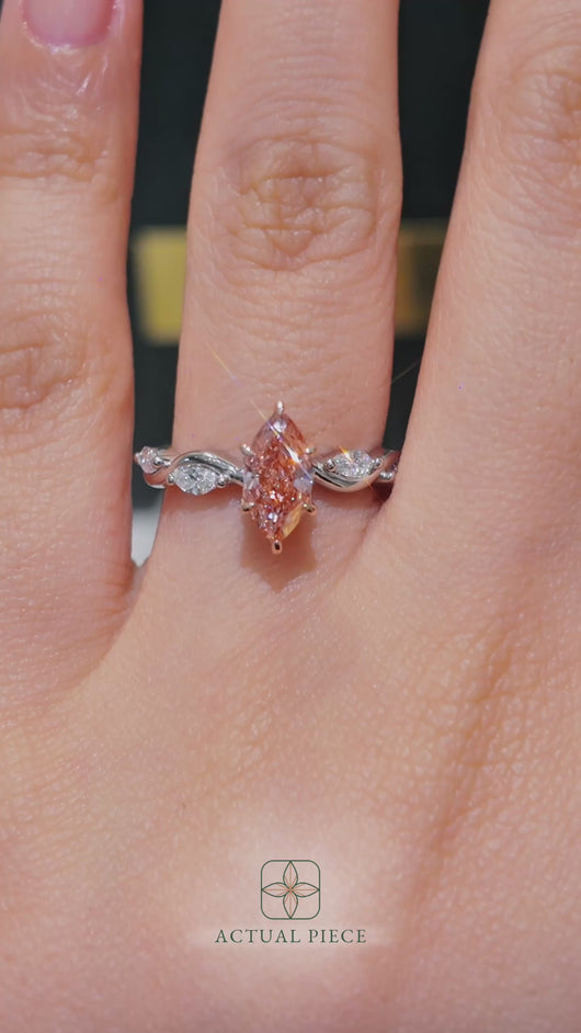 LUCCE CONSTANCE™ Petal Marquise Rosé Pink Diamond