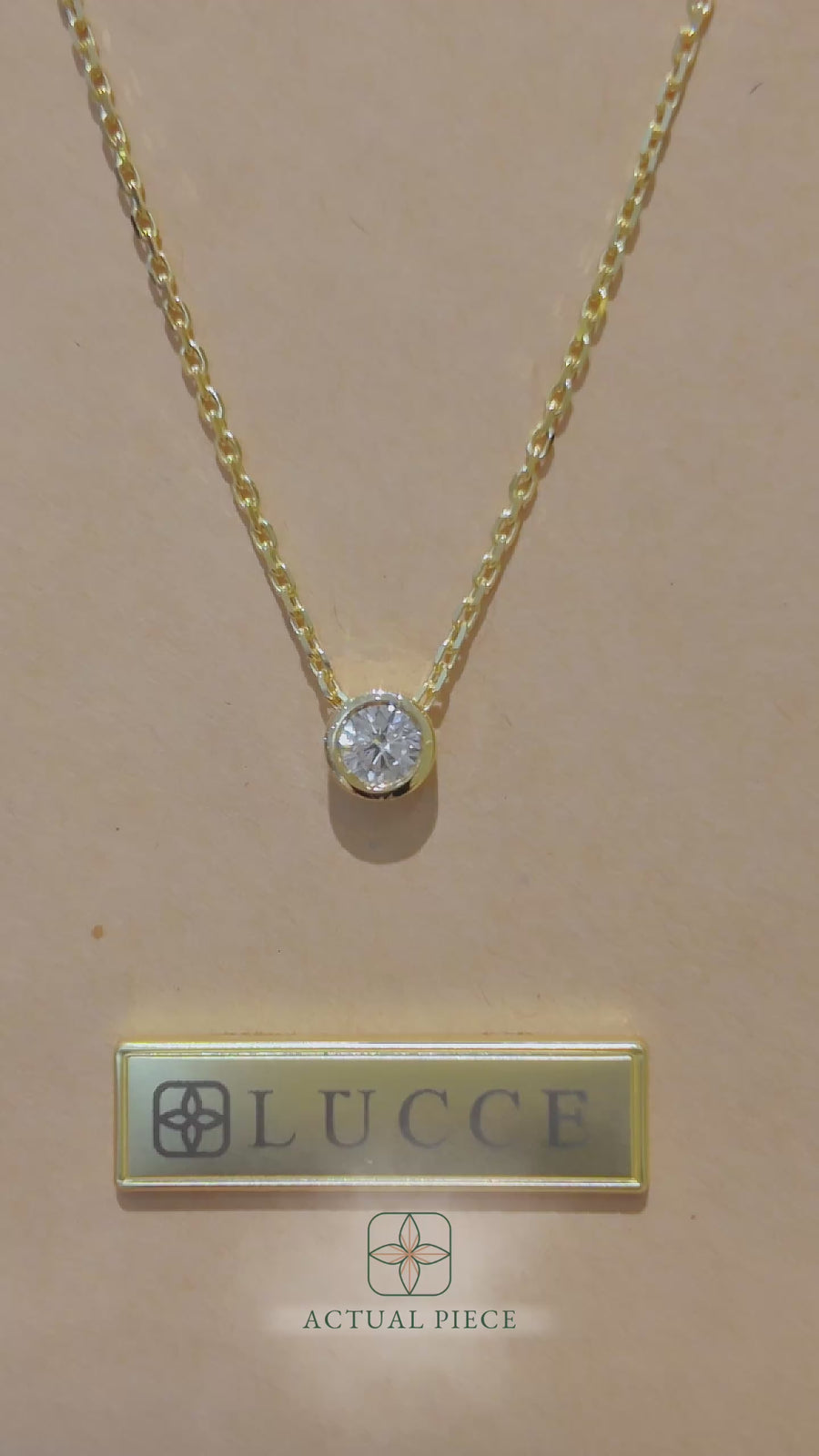 Load and play video in Gallery viewer, LUCCE CARLISLE™ Round Necklace 0.25ct Natural Diamond 14K Yellow Gold
