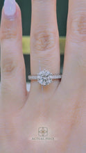 Load and play video in Gallery viewer, LUCCE ANGELA™ Pavé Round Lab Diamond 1.52ct D VS1 Id IGI Platinum
