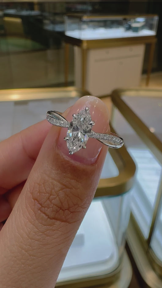 LUCCE FIORE™ Marquise Diamond