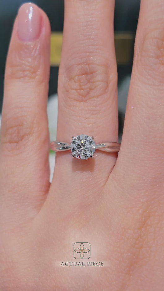 LUCCE FIORE™ Solitaire Round Diamond