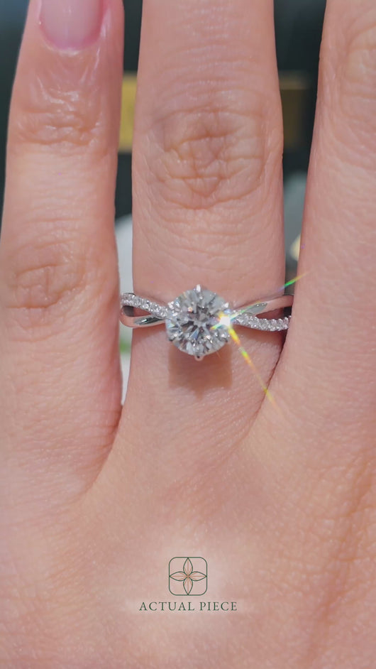 LUCCE FIORE™ Sei Round Lab Diamond 1.06ct D VVS2 Id IGI Platinum