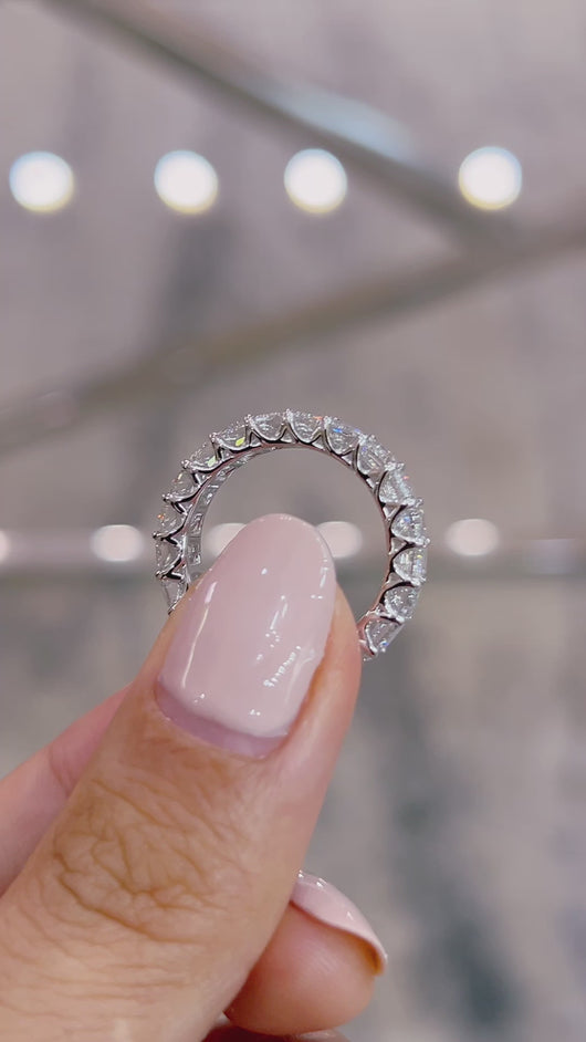 LUCCE RIVERA™ Eternity Emerald Diamond