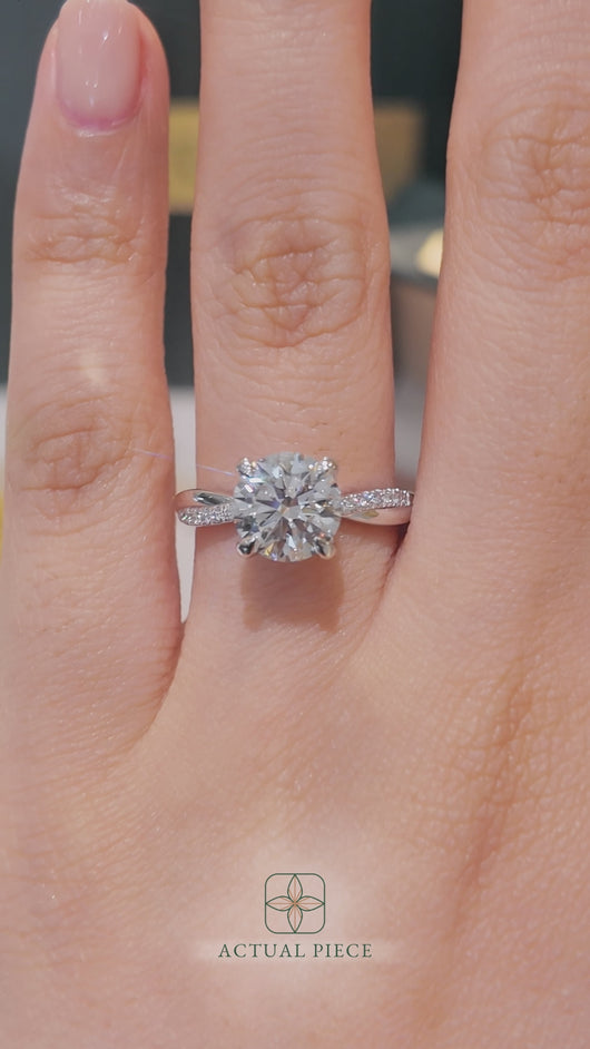 LUCCE FIORE™ Round 2.00ct E VVS2 Id IGI Lab Diamond Platinum