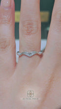 Load and play video in Gallery viewer, LUCCE FIORE™ Sei Flush 0.11ctw Lab Diamond 14K White Gold
