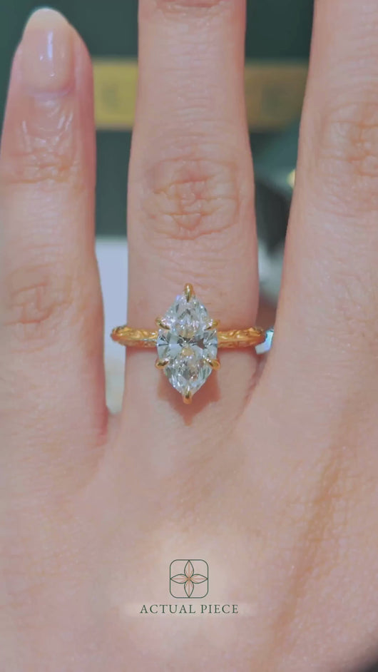 LUCCE ECUADORIAN™ Fili Marquise Lab Diamond 2.01ct D VS1 IGI 18K Yellow Gold