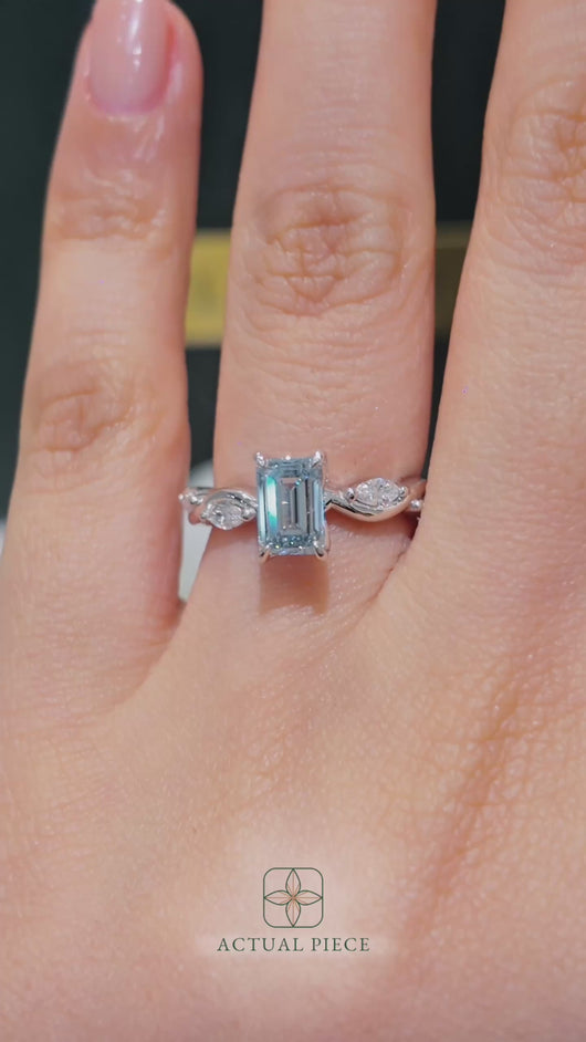 LUCCE CONSTANCE™ Petal Emerald Ocean Blue Diamond