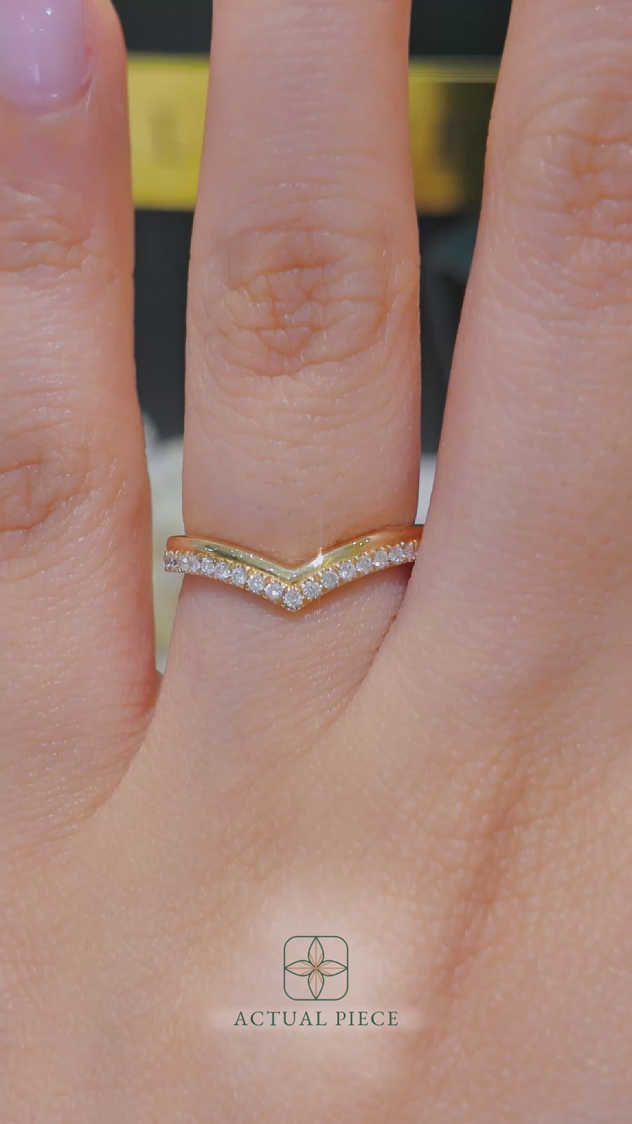 Load and play video in Gallery viewer, LUCCE Chevron with Diamond Pave in Gold or Platinum
