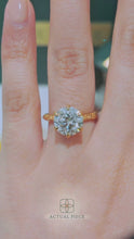 Load and play video in Gallery viewer, LUCCE ECUADORIAN™ Fili Round Lab Diamond 3.00ct E VVS2 Id IGI 18K Yellow Gold
