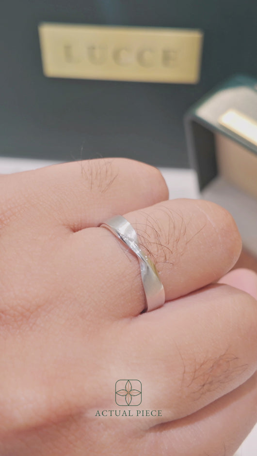 LUCCE ESSO™ Brushed 4mm 14K White Gold