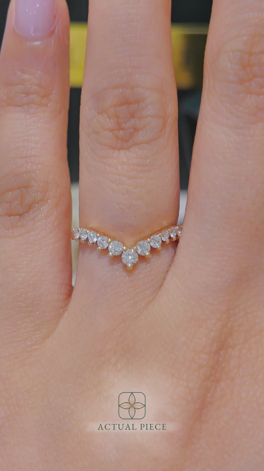 Load and play video in Gallery viewer, LUCCE PRIMA™ 0.36ctw Lab Diamond 14K Yellow Gold
