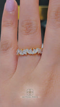Load and play video in Gallery viewer, Lucce Eloisa 1.25CTW Lab Diamond 18K Yellow Gold
