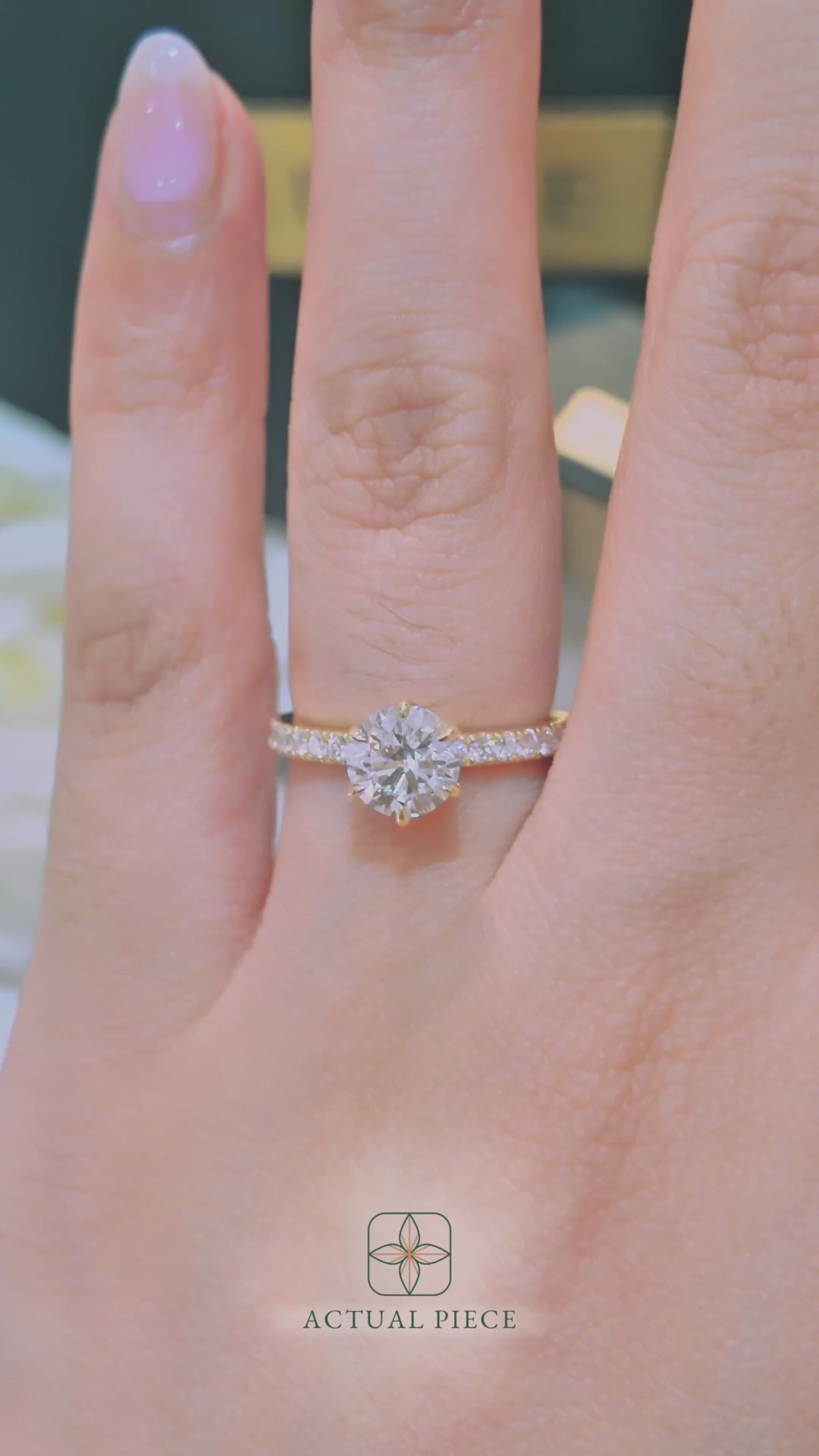 Load and play video in Gallery viewer, LUCCE LUCIA™ Pavé 6-Prong Round Diamond
